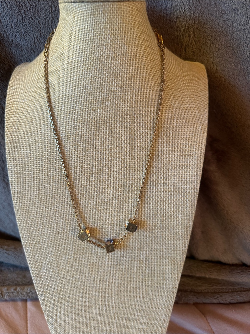 Louis Vuitton Gamble Collier  Necklace